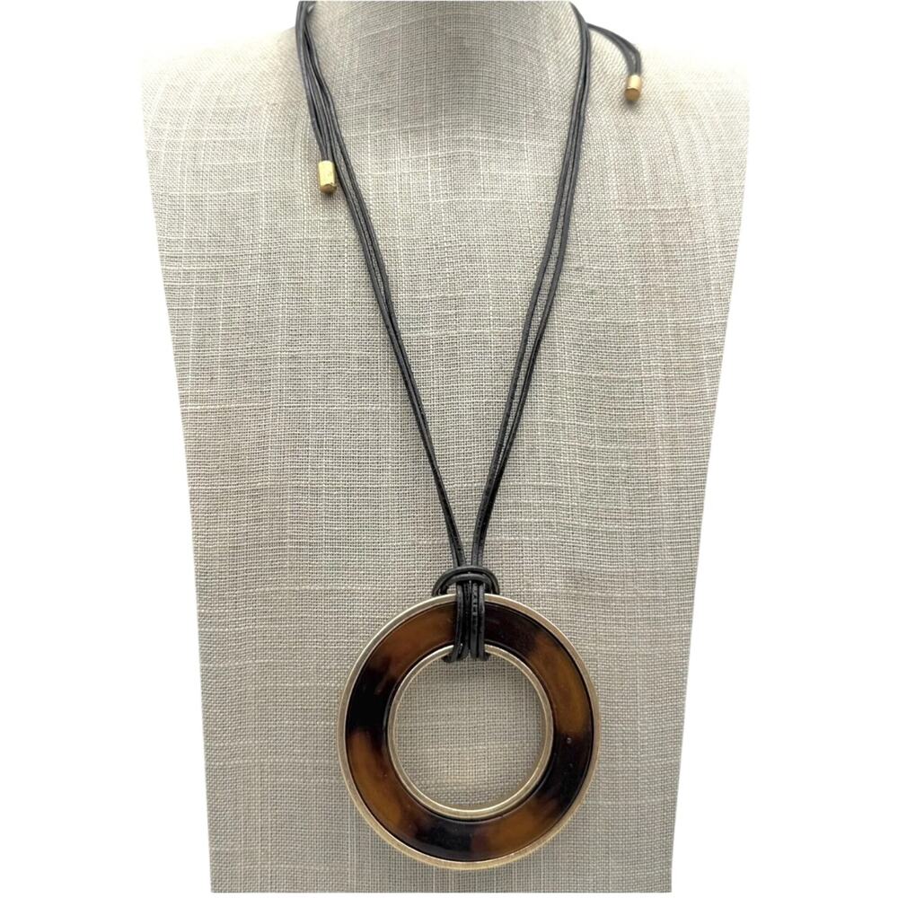 Chico's‎ Tortoiseshell Chunky Round Pendant Necklace Adjustable Cord